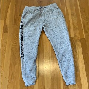 Abercrombie joggers.  Men’s medium.  LIKE NEW!!